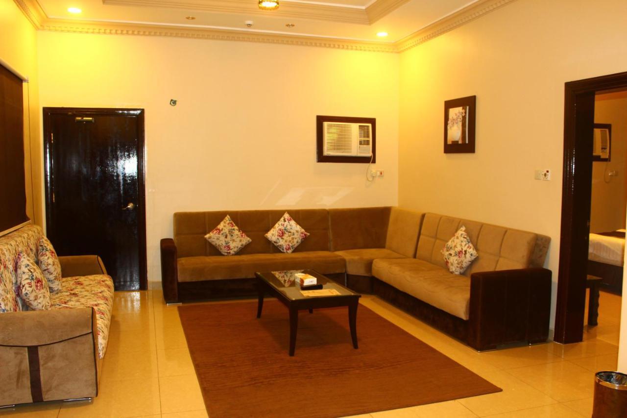Marina Hotel รัยยิส ภายนอก รูปภาพ